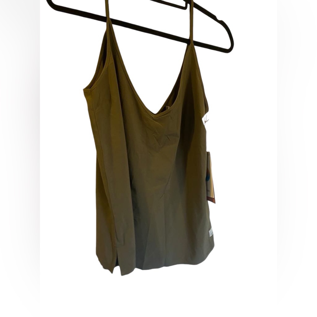 Nwt Vuori Villa Cami Size Xl